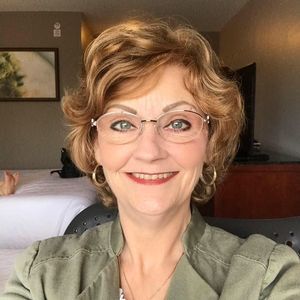 Meet your Posher, Theresa